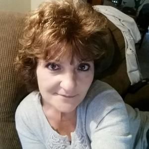 Meet your Posher, Carolyn